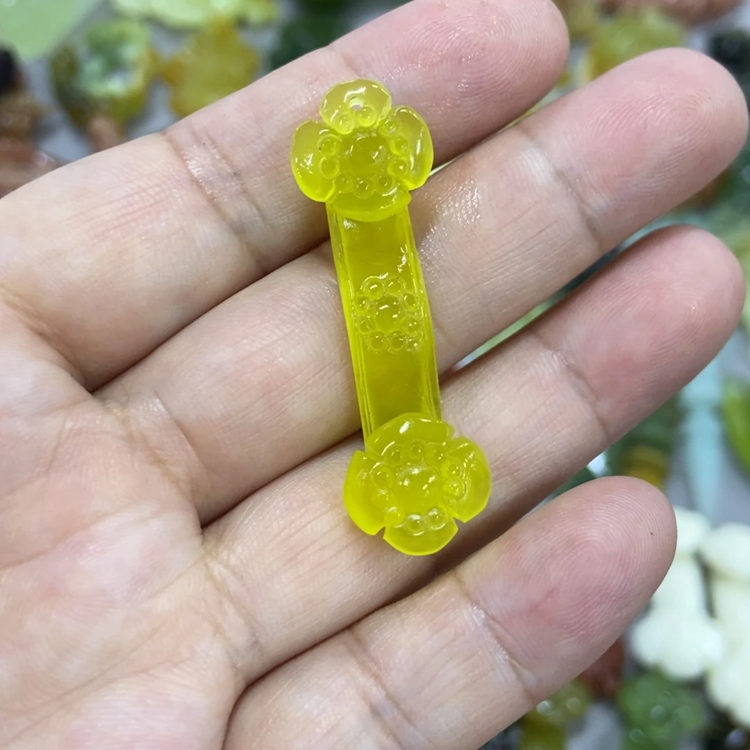未镶嵌蛇纹石玉挂件