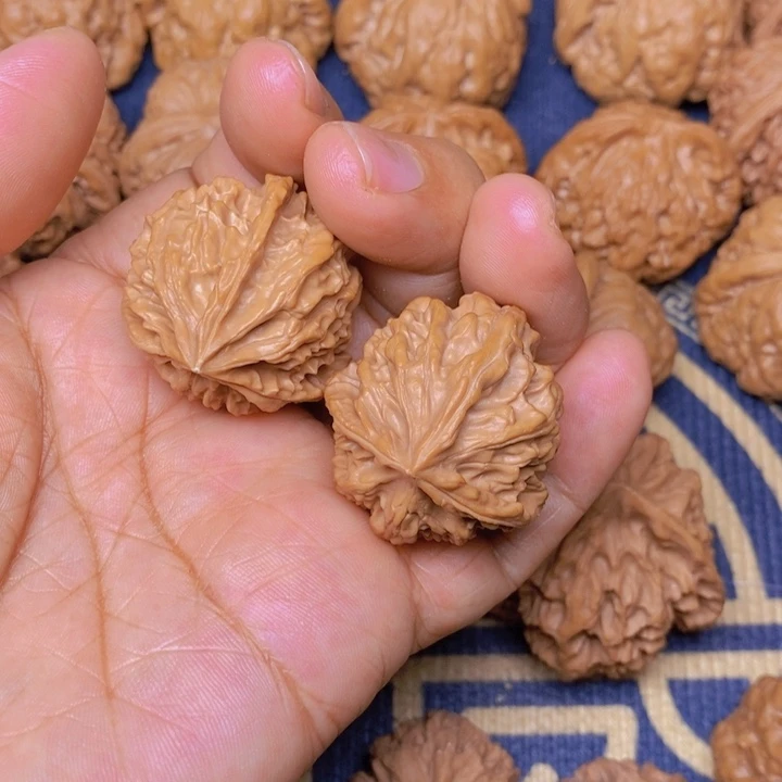 【闪购商品】文玩核桃吊坠只**天三棱34