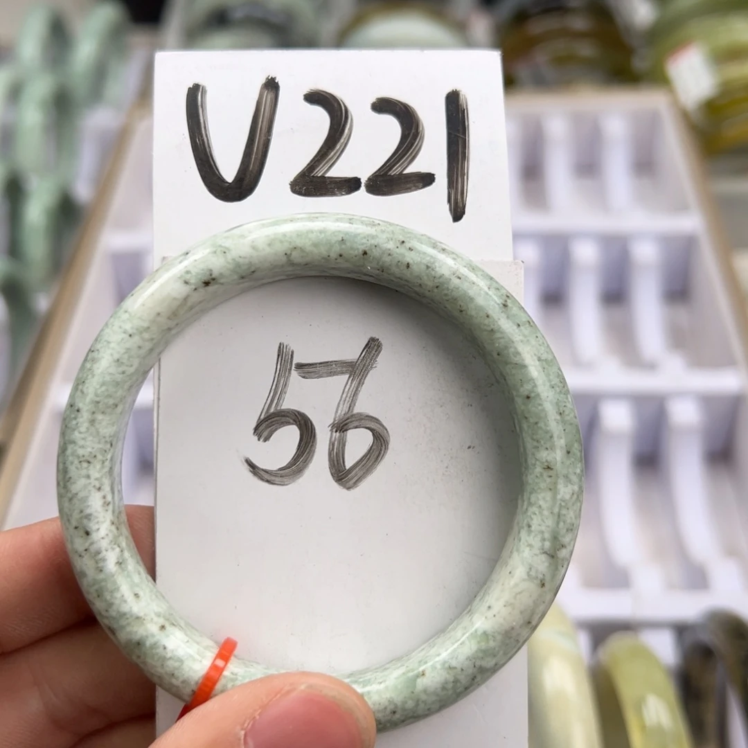 岫玉手镯未镶嵌天然岫玉