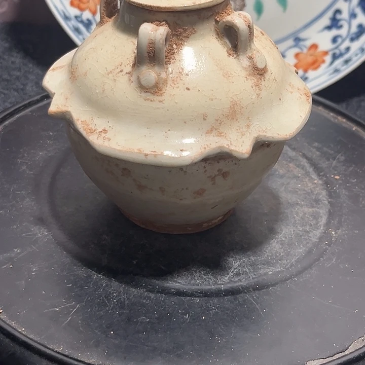 瓷片人**局福田尧的一个小罐子