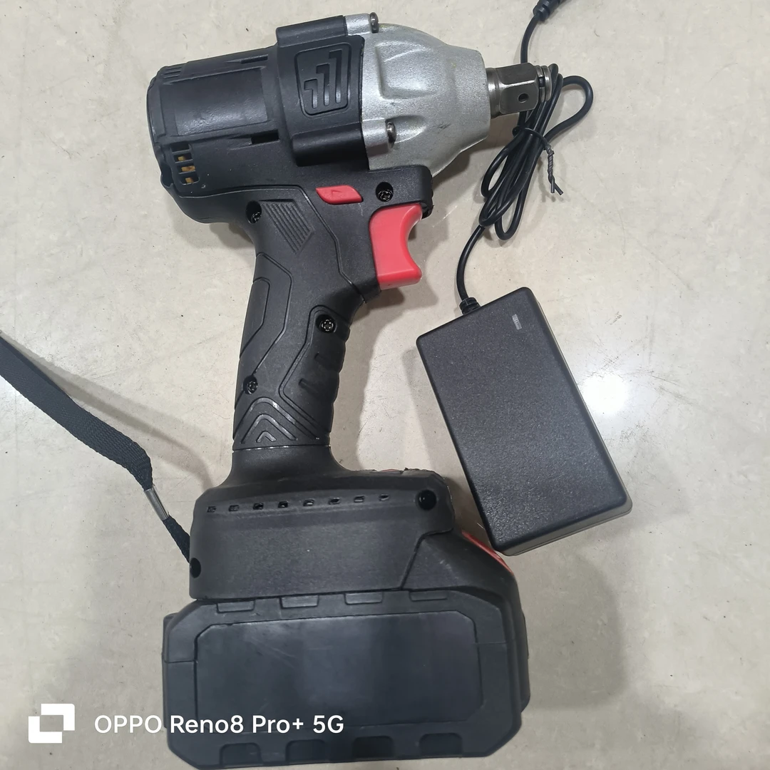 锂电扳手（电池先充电才能用）