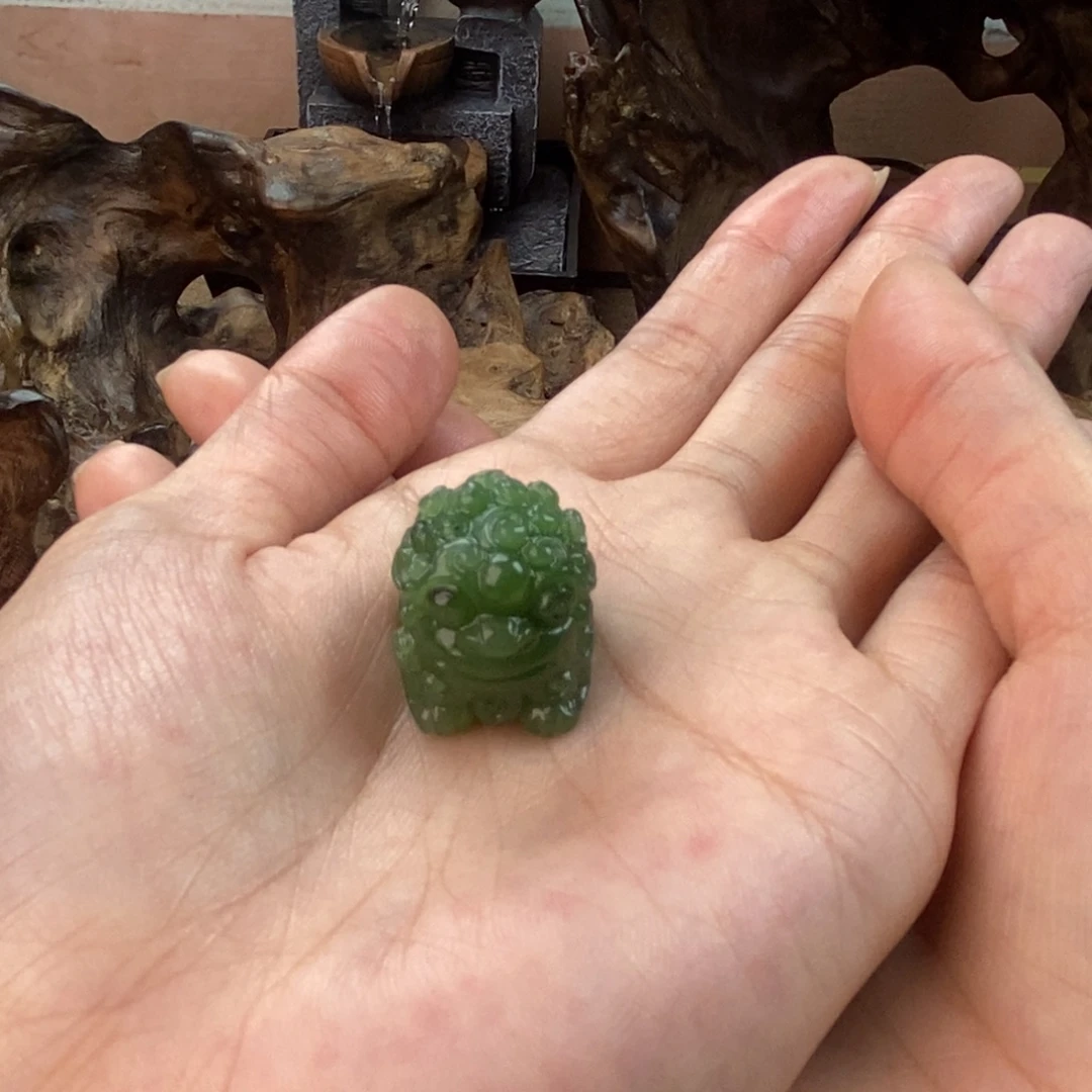 ****r和田玉（碧玉）未镶嵌颈饰