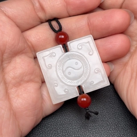 和田玉挂件未镶嵌清**迹