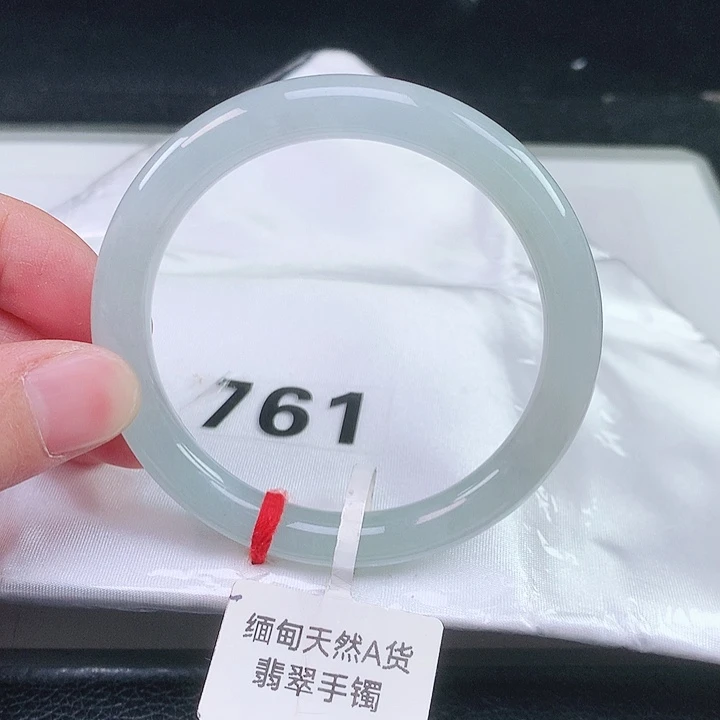 翡翠未镶嵌手镯（圆镯）761