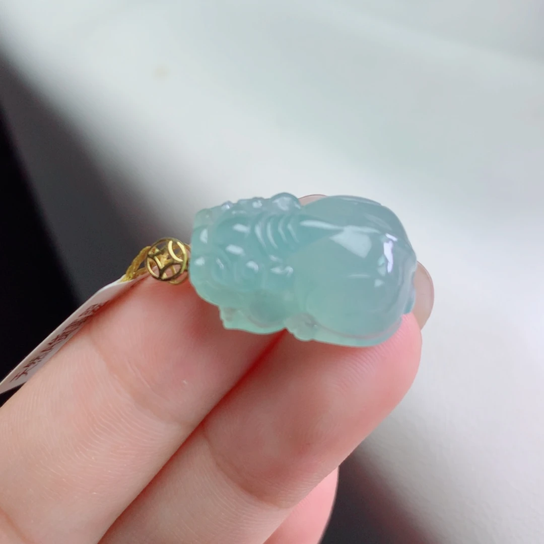 颈饰18K金镶嵌翡翠翡翠吊坠