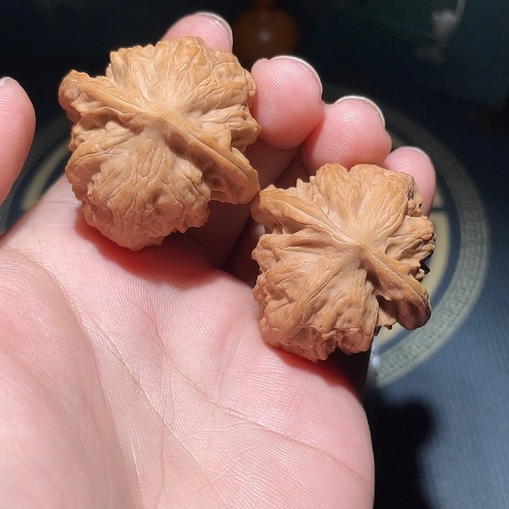 核***儿文玩核桃吊坠41尺寸野狼
