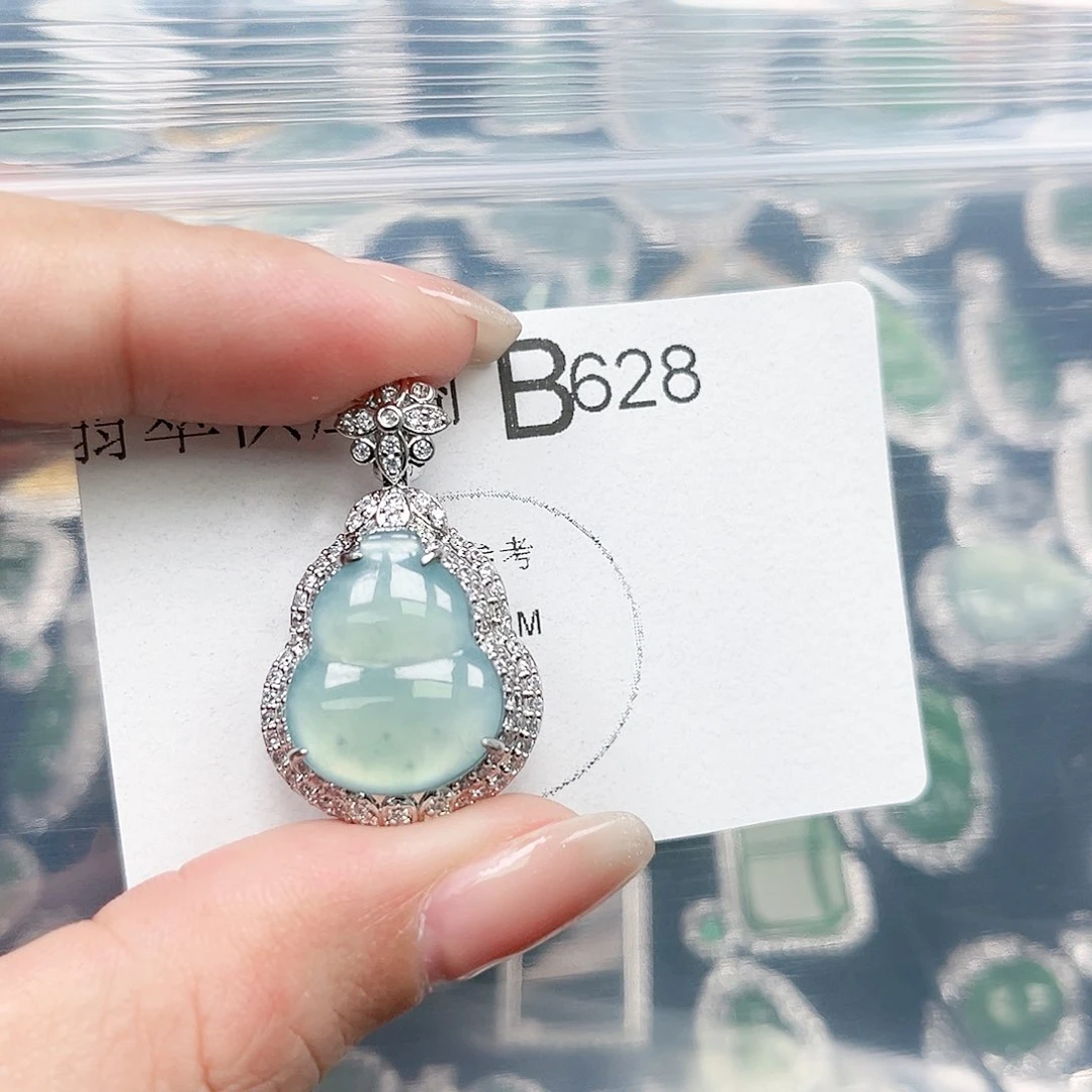 翡翠颈饰未镶嵌翡翠628