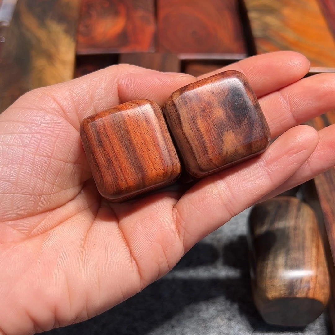 N***p交趾黄檀（大红酸枝）