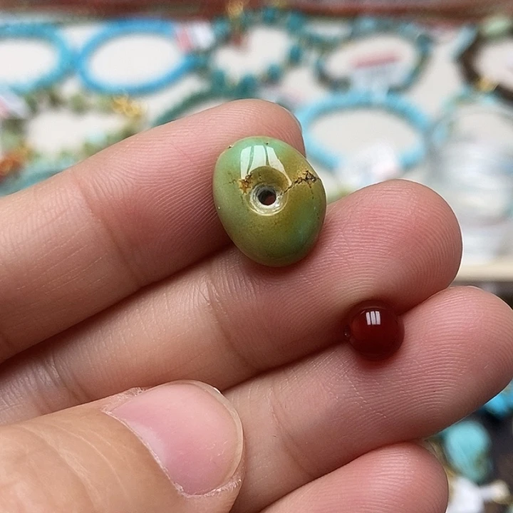 南红玛瑙未镶嵌挂件