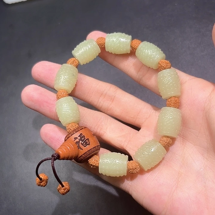 和田玉未镶嵌挂件翡*周