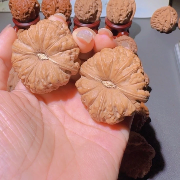 勇***心文玩核桃吊坠全品南瓜蹲