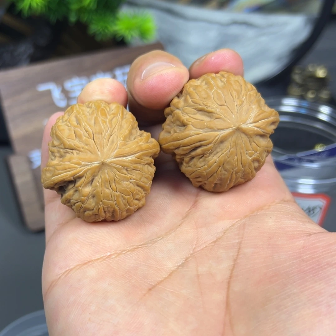 爱***饼f49。