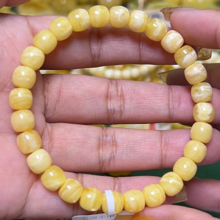 未镶嵌琥珀珠宝奇石