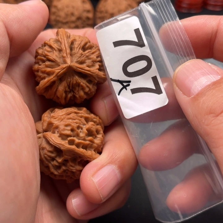 桃核把件古王球本35