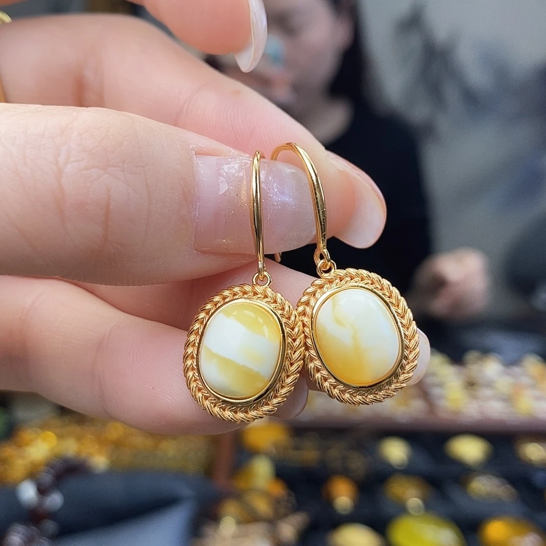 琥珀未镶嵌裸石成品