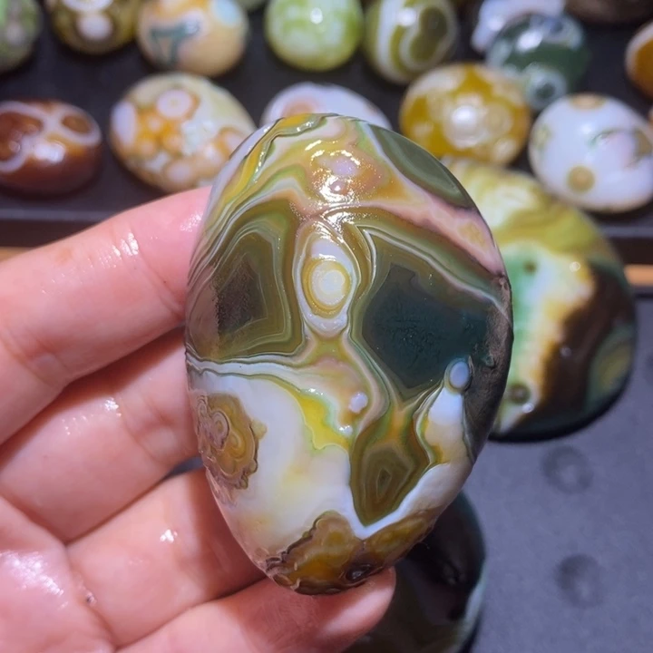 未镶嵌玛瑙/玉髓珠宝半成品112