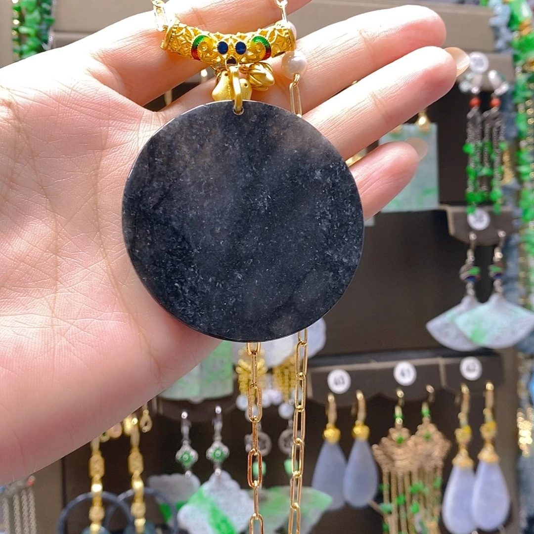 未镶嵌翡翠耳饰翡翠