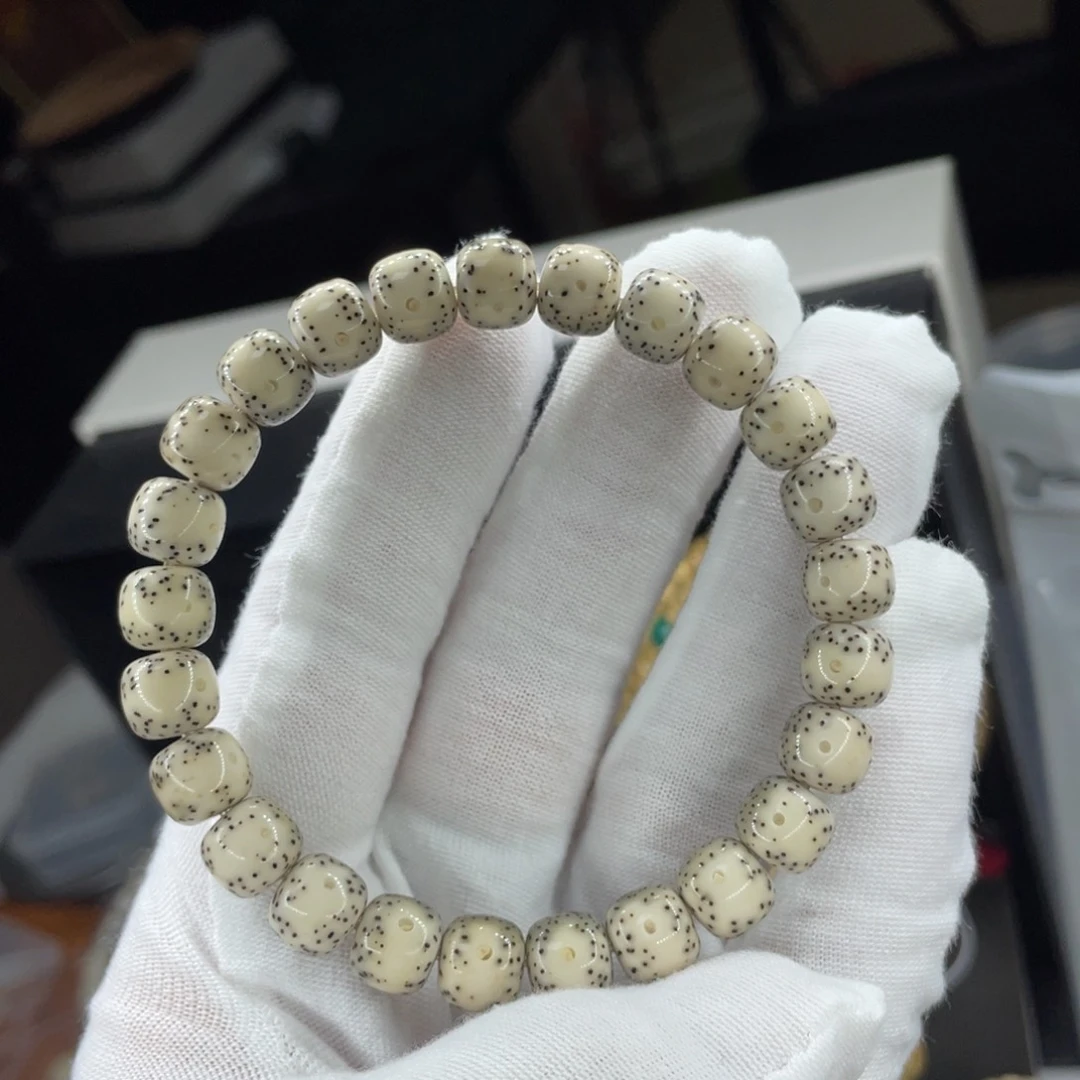 星月菩提手串体验款9.8骨瓷白