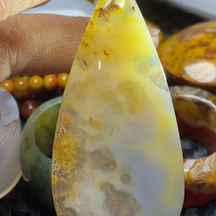 玛瑙/玉髓颈饰未镶嵌