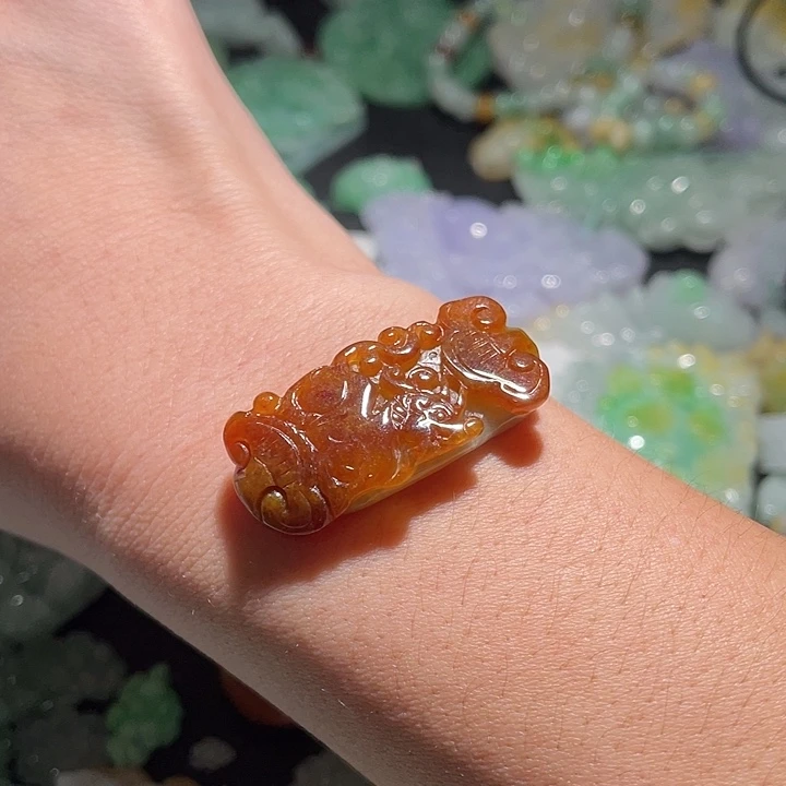 颈饰未镶嵌翡翠天