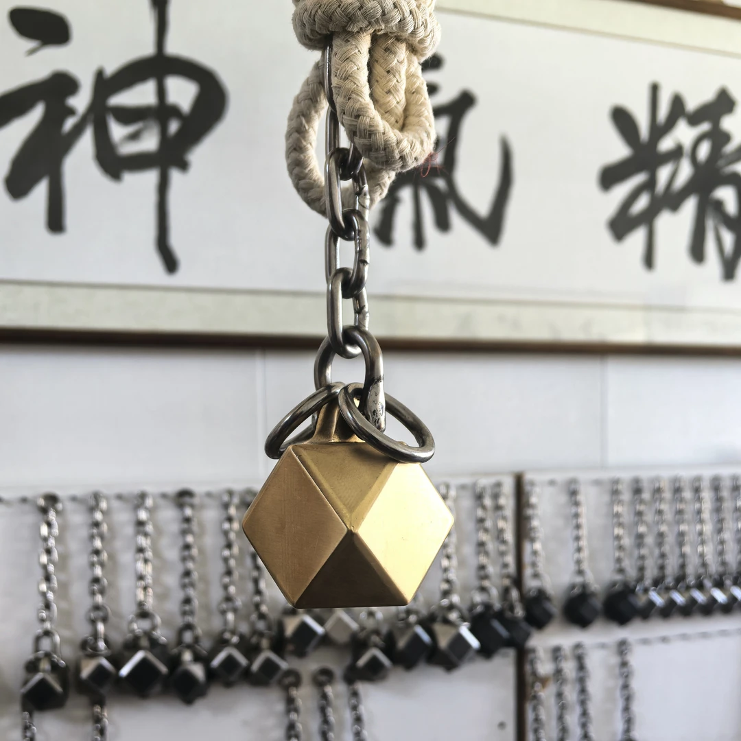 传统武术流星锤（1.9斤黄铜经典八棱实战流星锤）