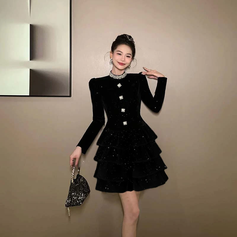 【V】【常规/加绒】时尚小黑裙赫本风设计感名媛气质收腰连衣裙JT0238