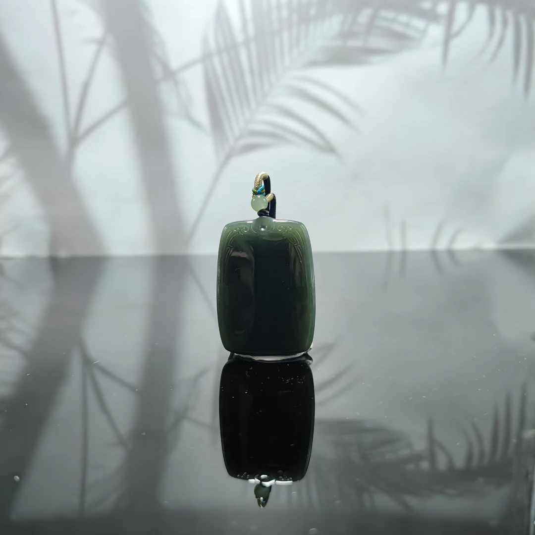 R和田玉无事牌吊坠0083