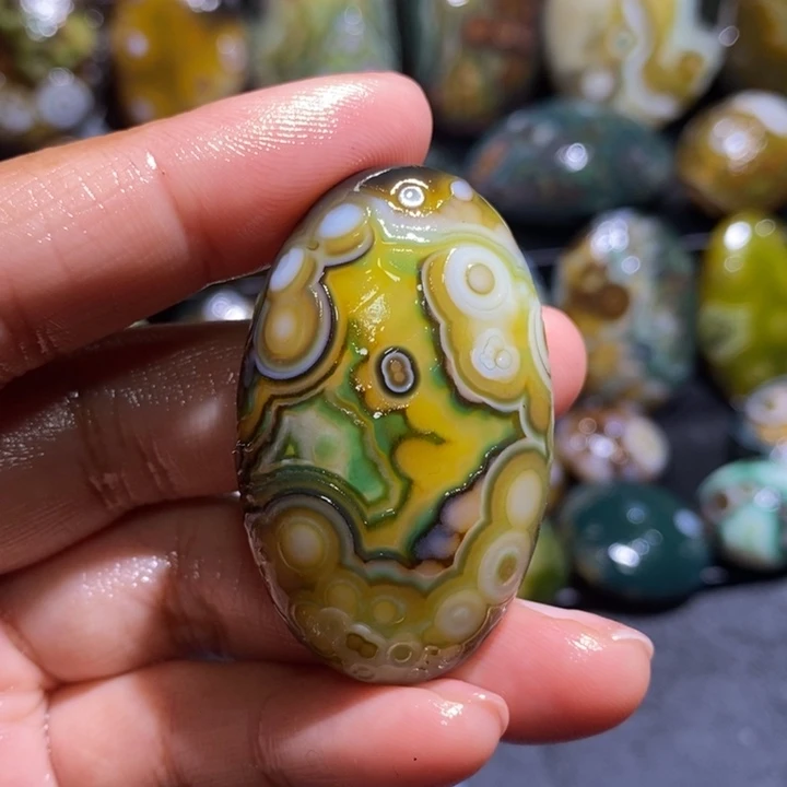 未镶嵌玛瑙/玉髓珠宝奇石