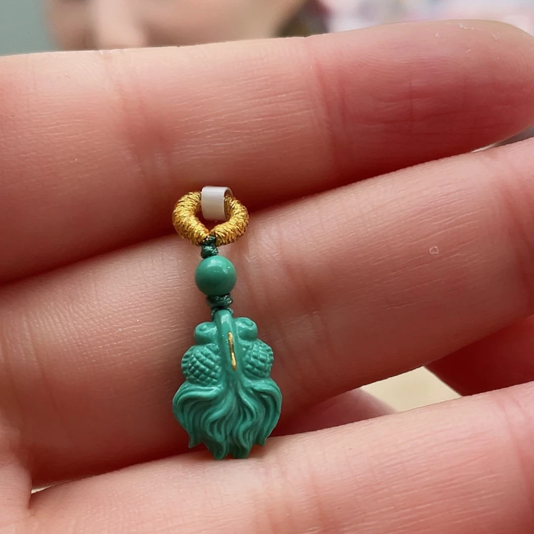 绿松石颈饰未镶嵌