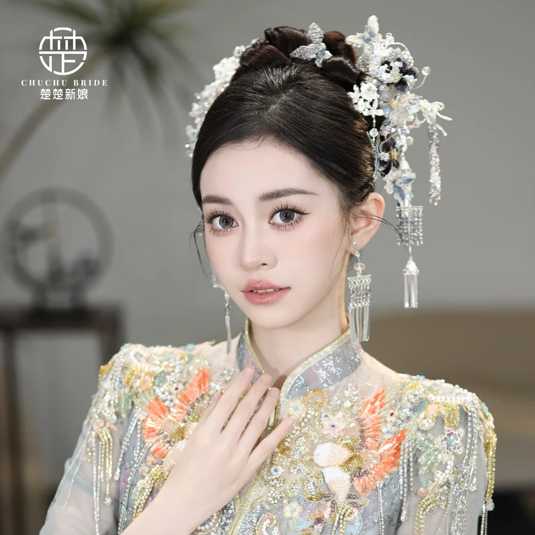 2025新款新中式银色秀禾头饰高级感新娘结婚敬酒服水晶流苏发饰女
