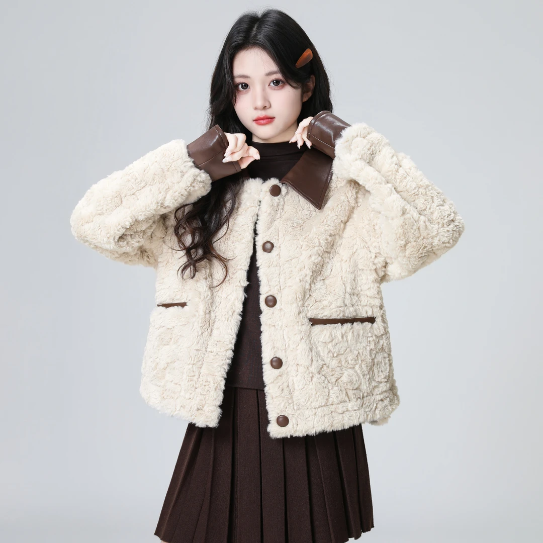 皮毛一体羊羔毛外套女2025冬季新款小香风羊羔绒加厚保暖短款上衣