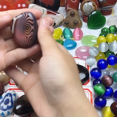 玛瑙/玉髓颈饰未镶嵌