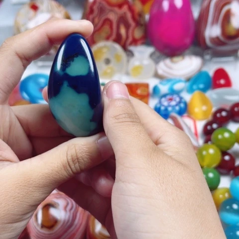 玛瑙/玉髓耳饰未镶嵌