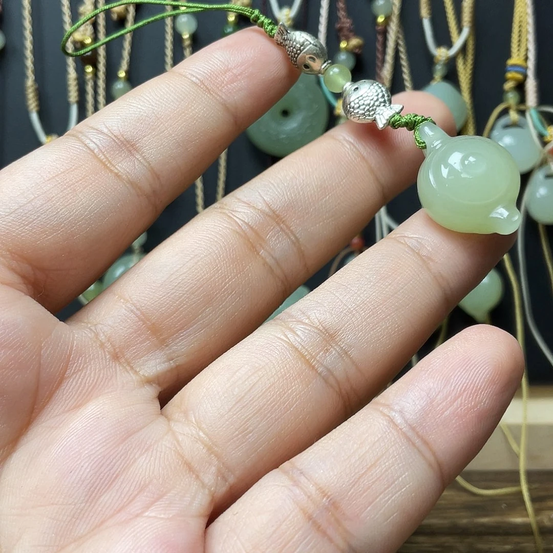 和田玉未镶嵌手机链