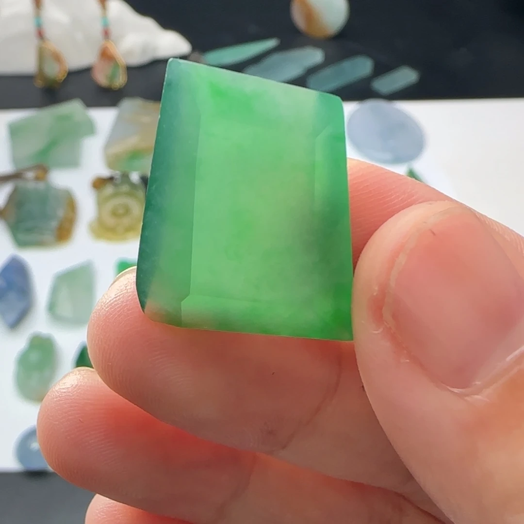 定制翡翠未镶嵌材料