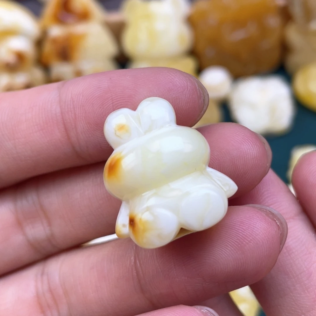 未镶嵌琥珀裸石蜜蜡
