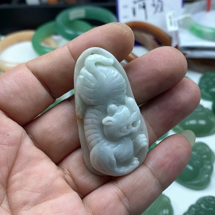 未镶嵌东陵石颈饰