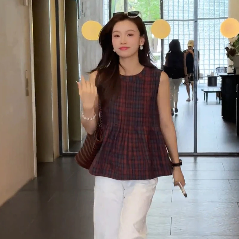 法式气质无袖上衣女夏季2025新款高级感复古褶皱格子条纹娃娃衫女