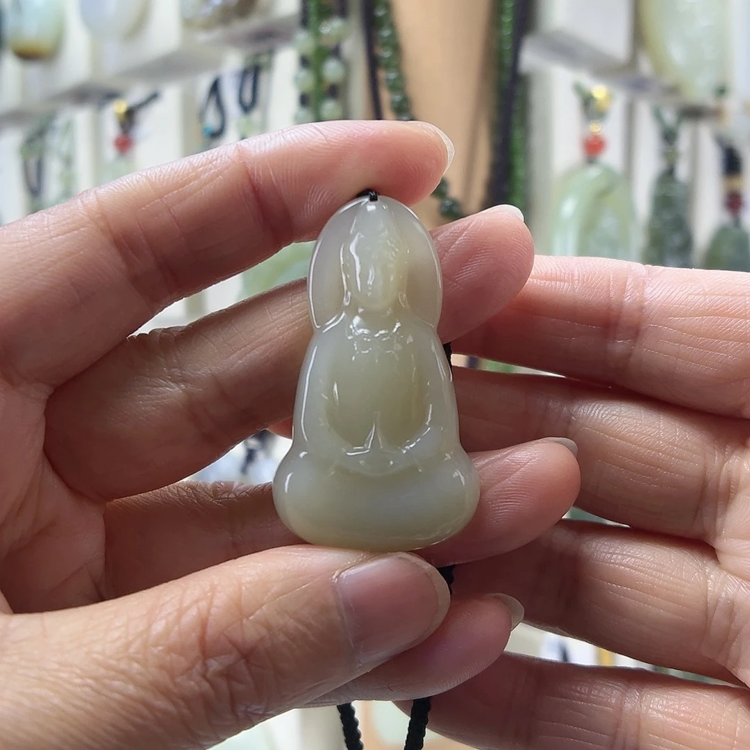 和田玉未镶嵌颈饰