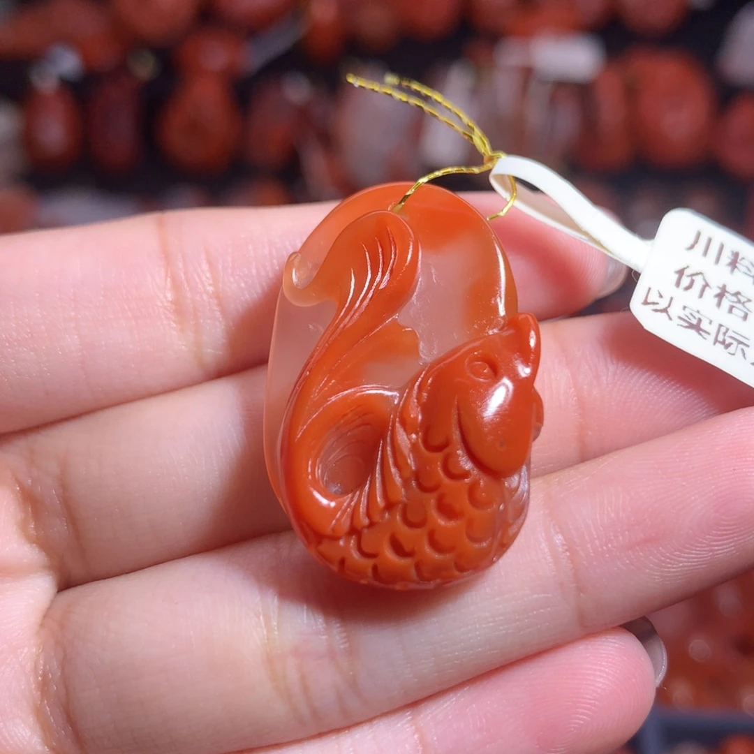 南红玛瑙未镶嵌珠宝半成品锦鲤牌