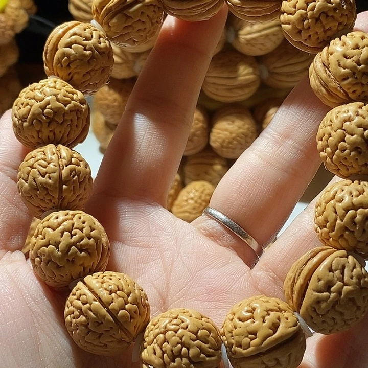 6***6桃核手串顺顺利利绣球20