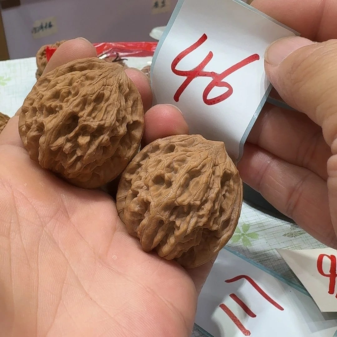 文玩核桃把件42虎头