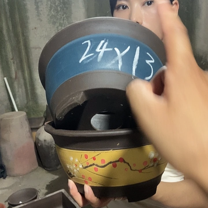 紫砂花盆花盆花盆花盆花盆花盆花盆花盆