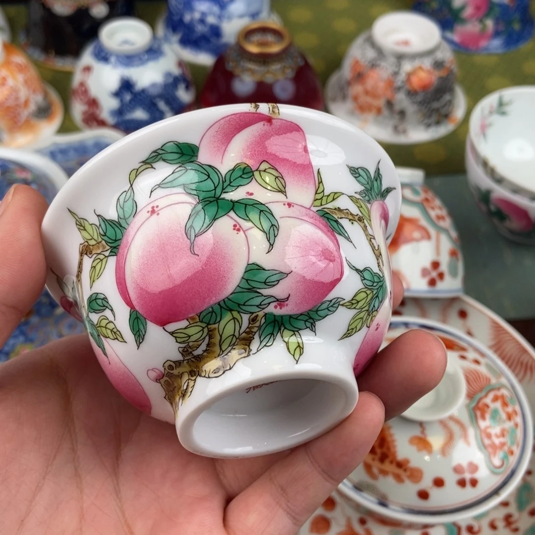 陶瓷的设计师是一个