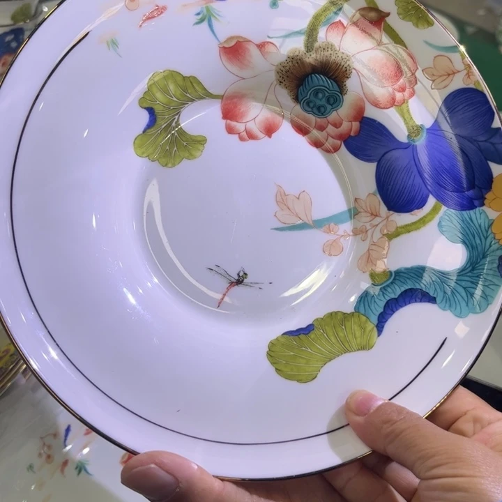 瓷片荷塘草帽深盘四个