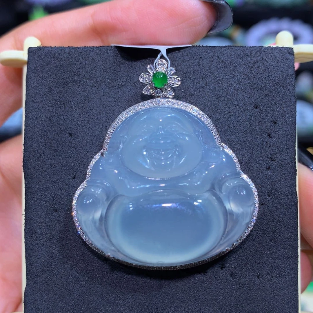 翡翠18K金镶嵌颈饰翡翠