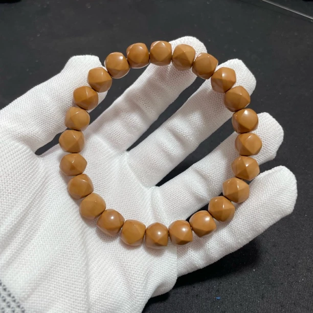 清雅阁*全品无瑕唐八棱精品手串猴头