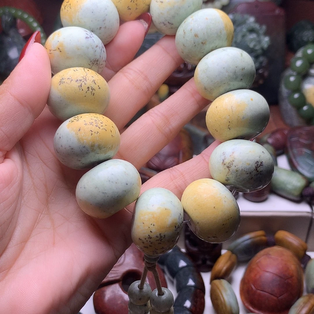 匡***义岫岩河磨玉（透闪石质玉）未镶嵌手链
