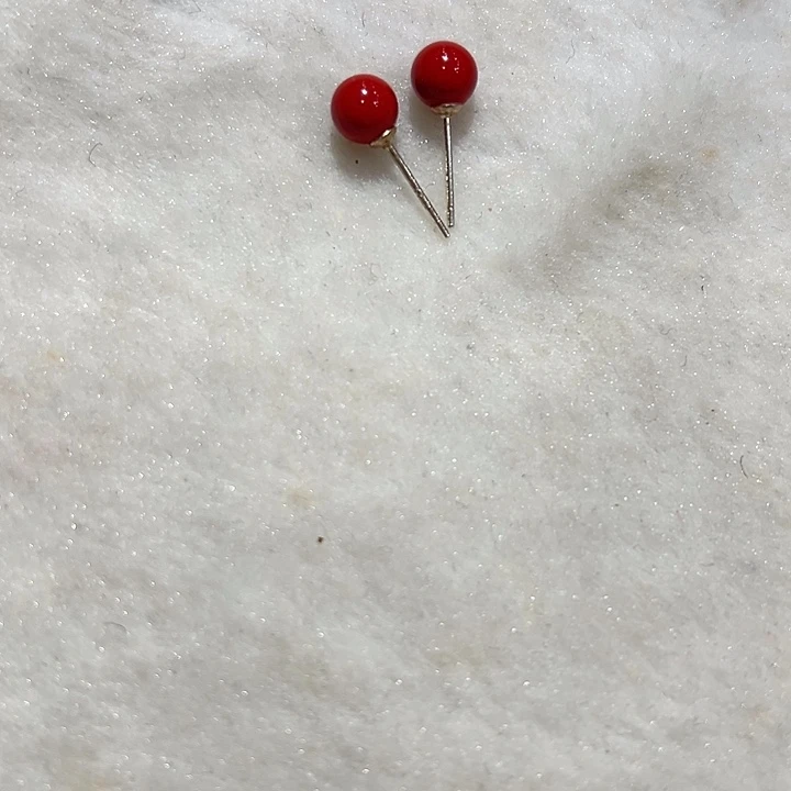 天然辰砂精工制作红砂小灯泡耳钉