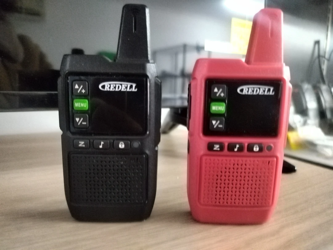 锐得尔对讲机，超薄机身，手电筒照明